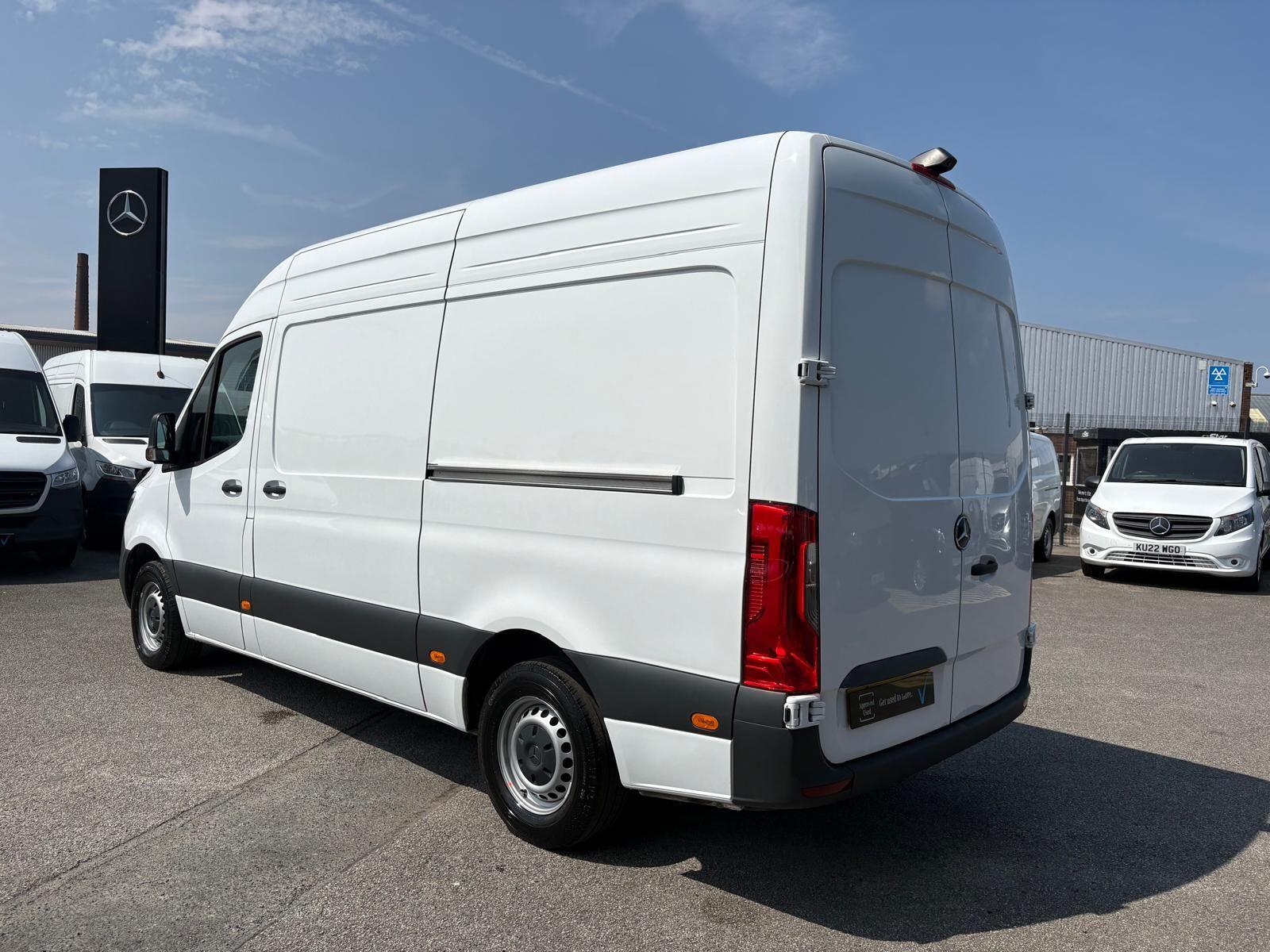 Mercedes-Benz Sprinter